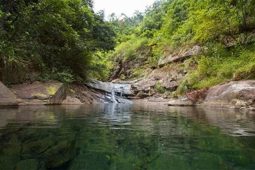 域民不以封疆之界,固国不以山溪之险,威天下不以兵革之利。是什么意思