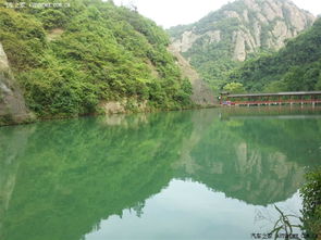 湖北宜昌多地遭暴雨冰雹街道变“冰河”,此次强对流天气还会持续