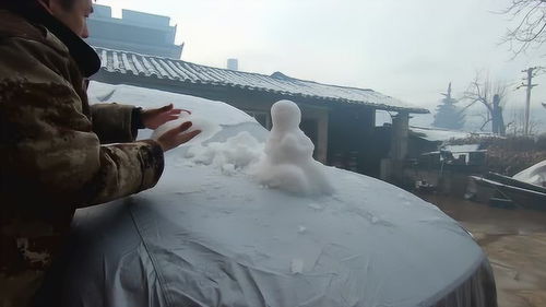 堆雪人的过程是什么